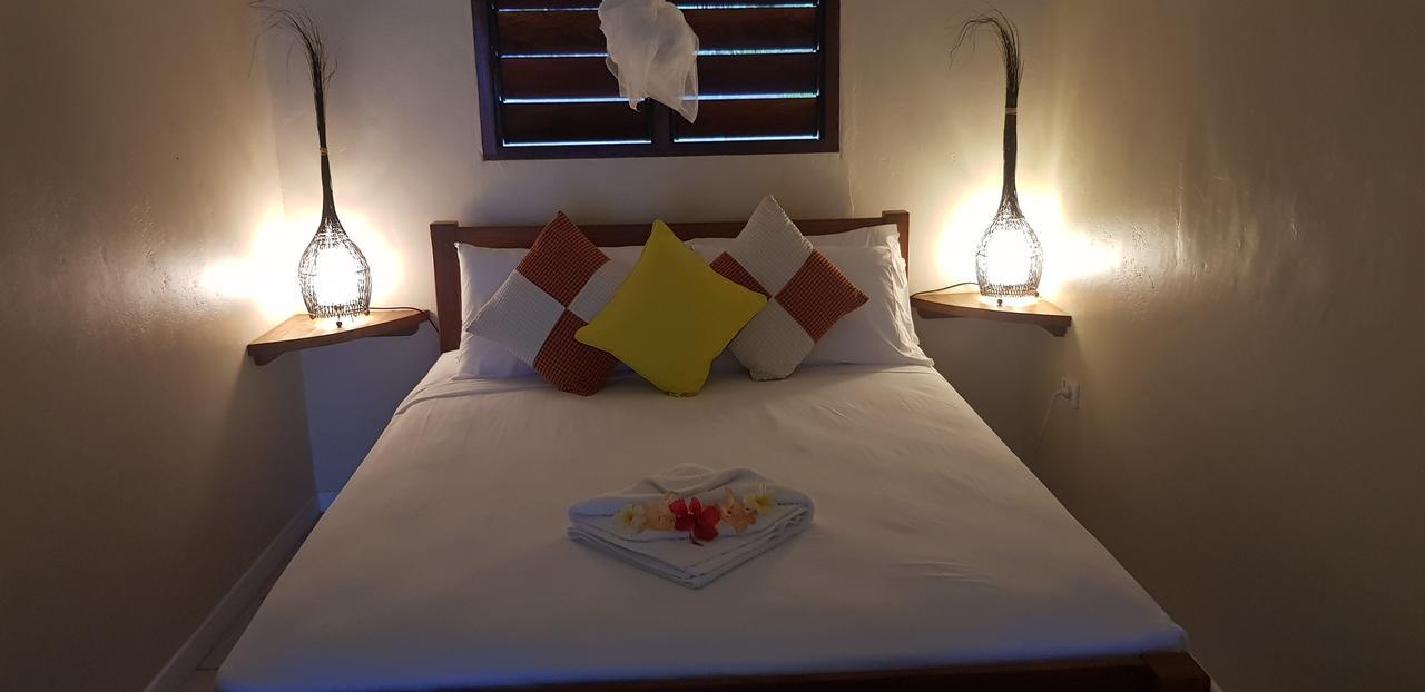 Blue Bay Resort Port Vila Exteriör bild