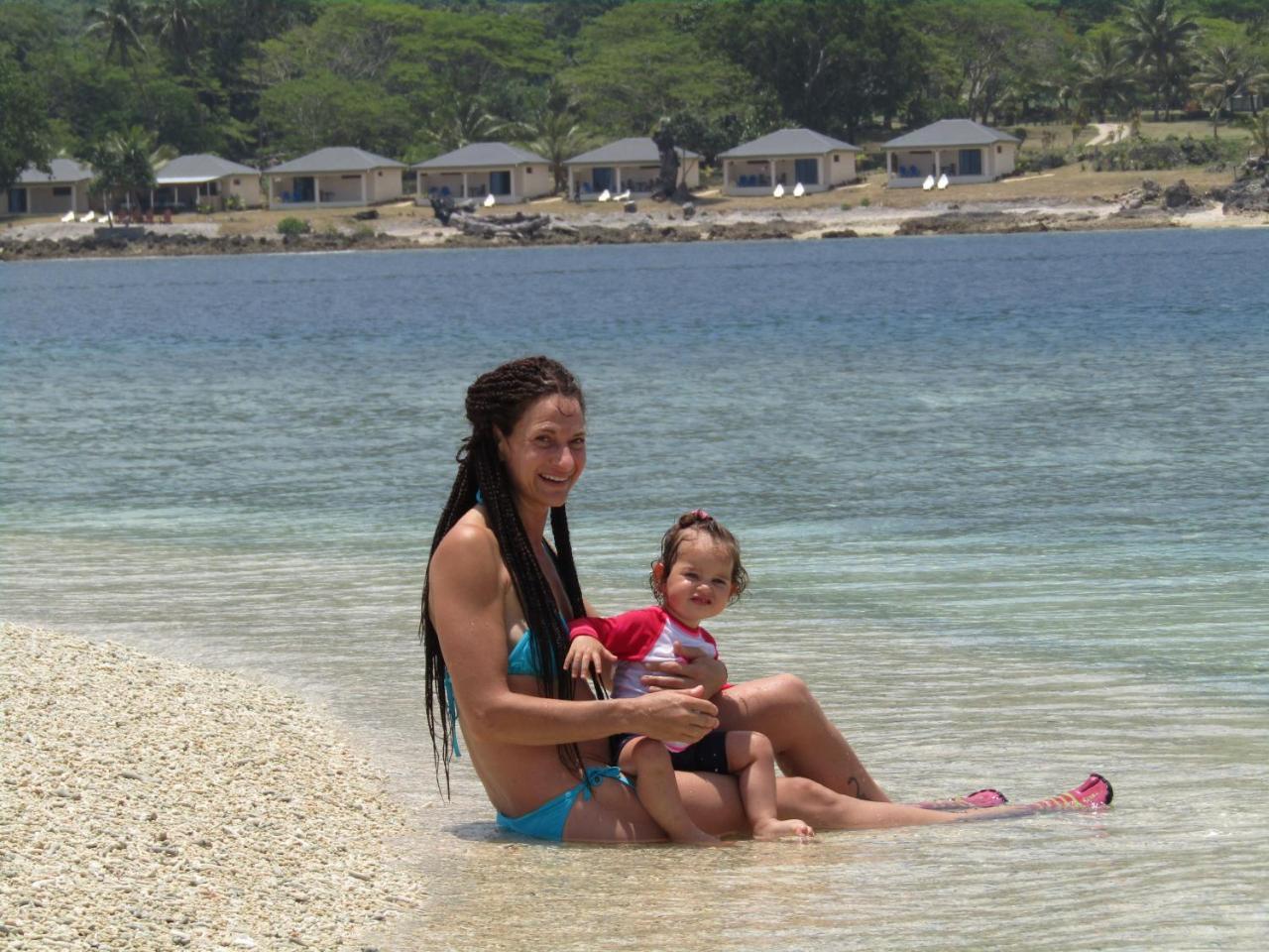 Blue Bay Resort Port Vila Exteriör bild