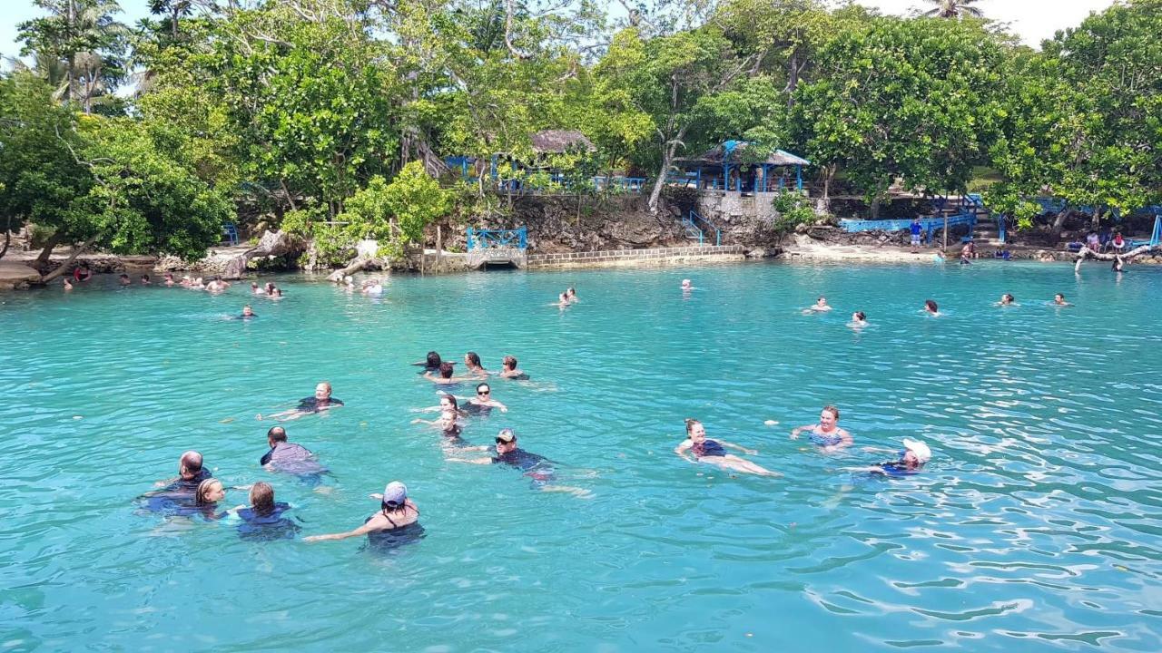 Blue Bay Resort Port Vila Exteriör bild