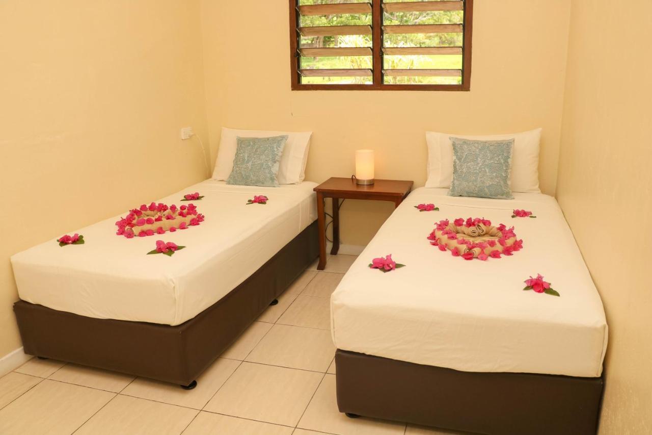 Blue Bay Resort Port Vila Exteriör bild